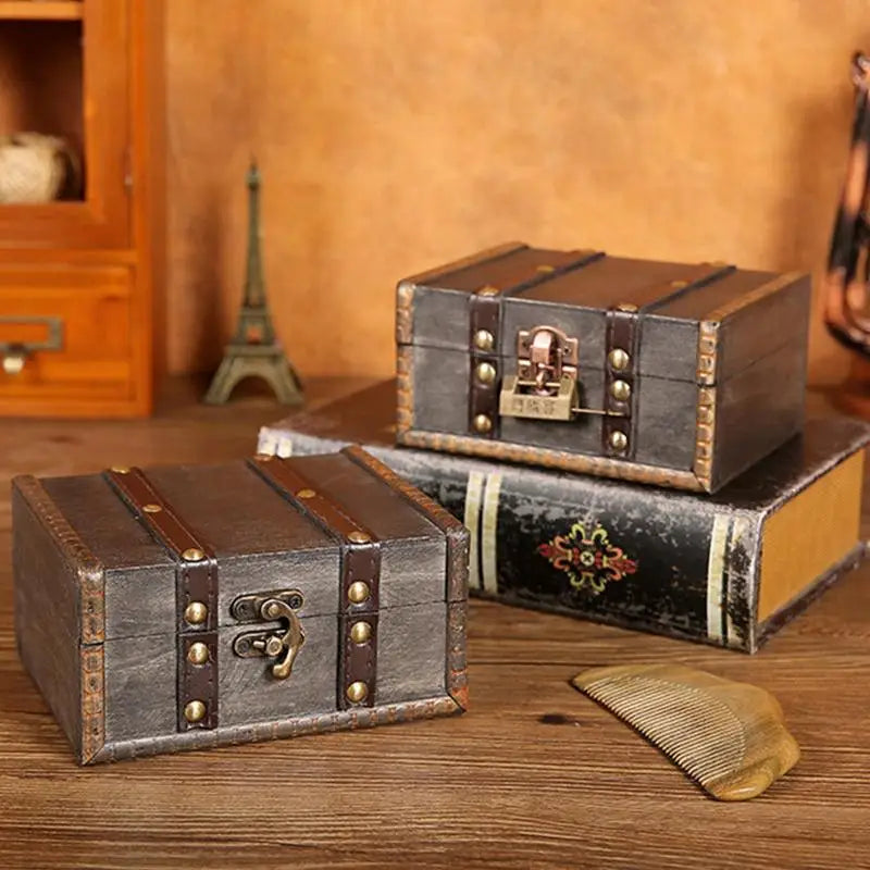 Retro Treasure Case W/ Lock & Jewelry Box